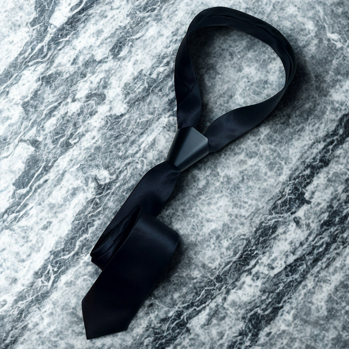 SOLMU™ - Natural Black