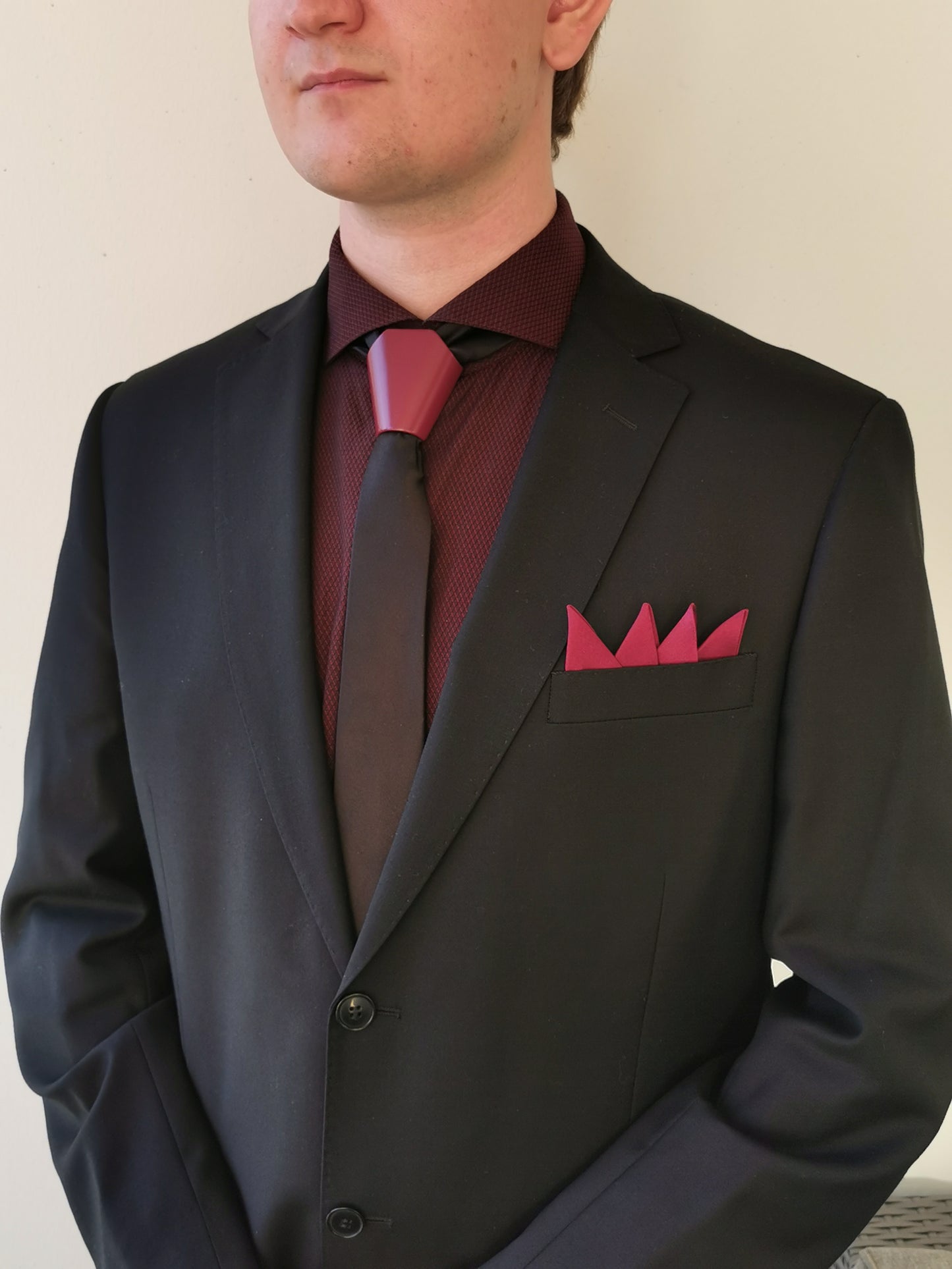 SOLMU™ - Burgundy Red